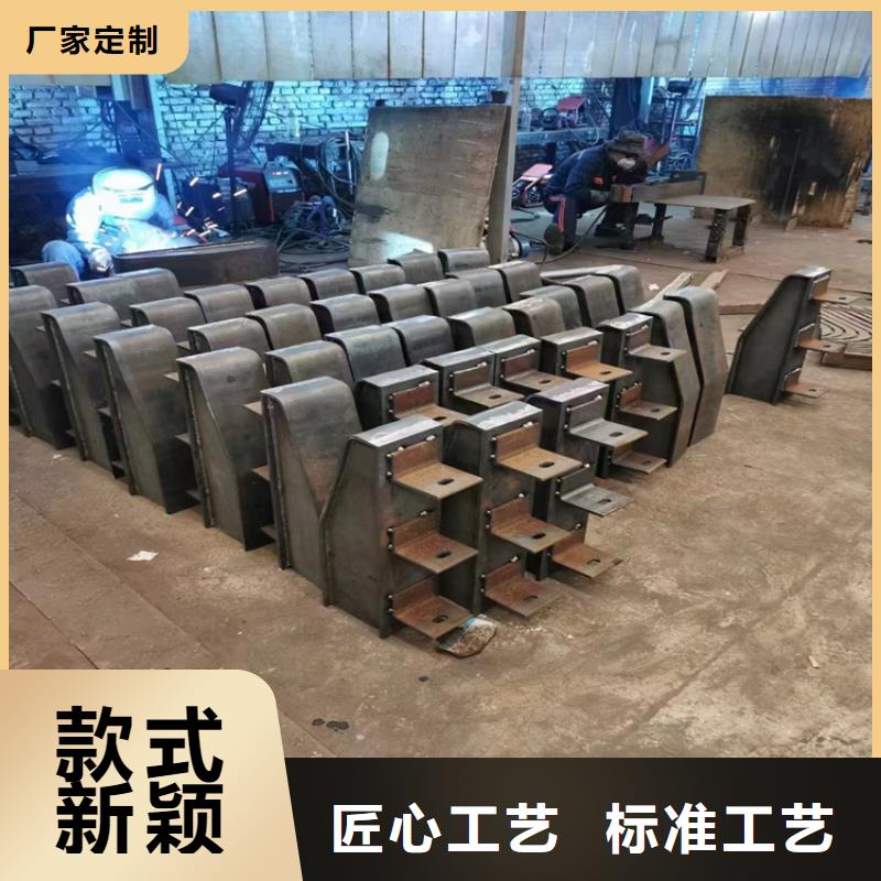 锌钢桥梁防撞护栏防腐性能良好