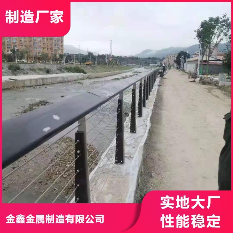 道路桥梁防撞护栏-热镀锌立柱每个细节都严格把关