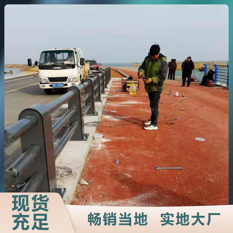 铸造石仿石护栏立柱,道路桥梁防撞护栏厂家选择大厂家省事省心