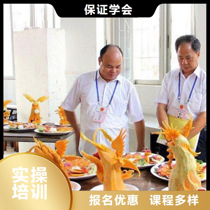 虎振烹饪装载机操作校企共建