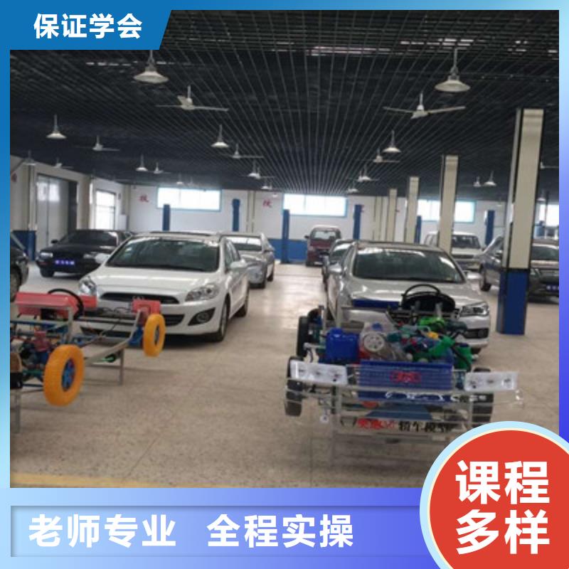 汽修培训挖掘机钩机驾驶培训手把手教学