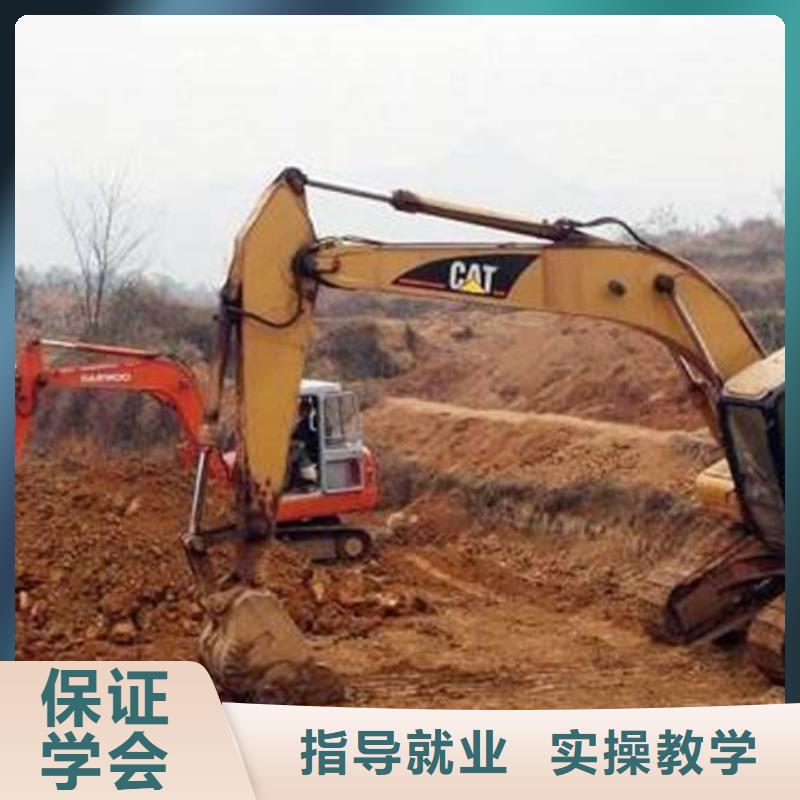 【塔吊叉车培训】哪里有挖掘机铲车叉车驾驶学校校企共建