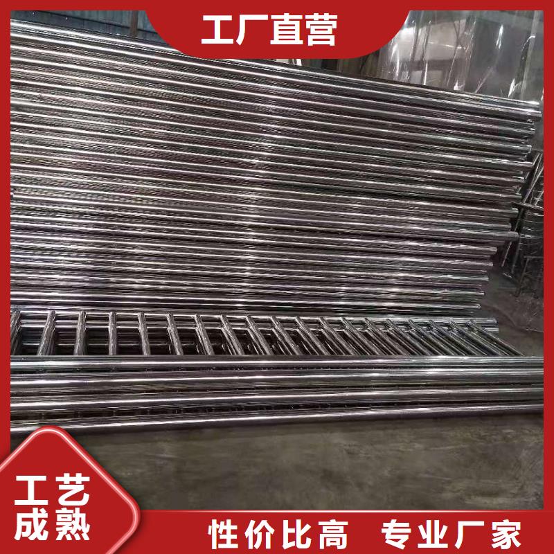 护栏镀锌波形护栏款式新颖