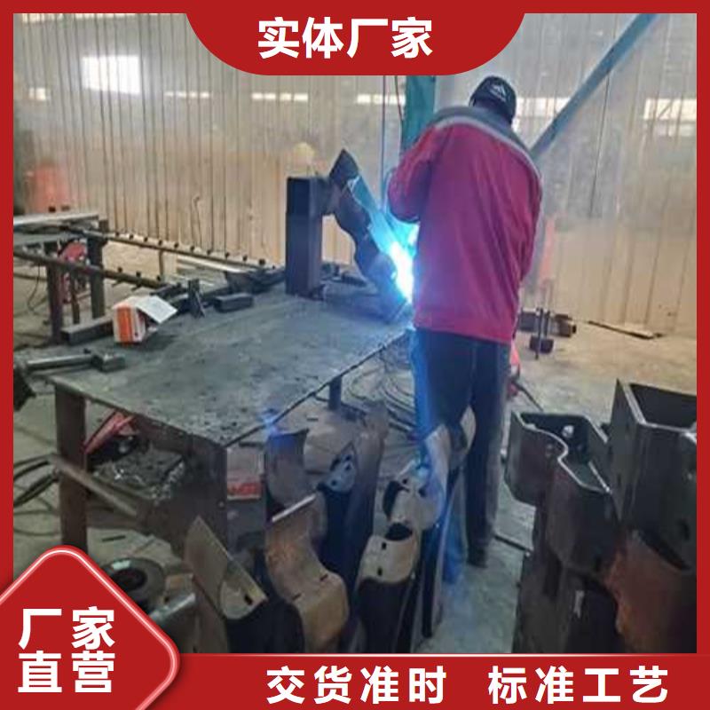 【护栏灯光防撞护栏专注生产制造多年】