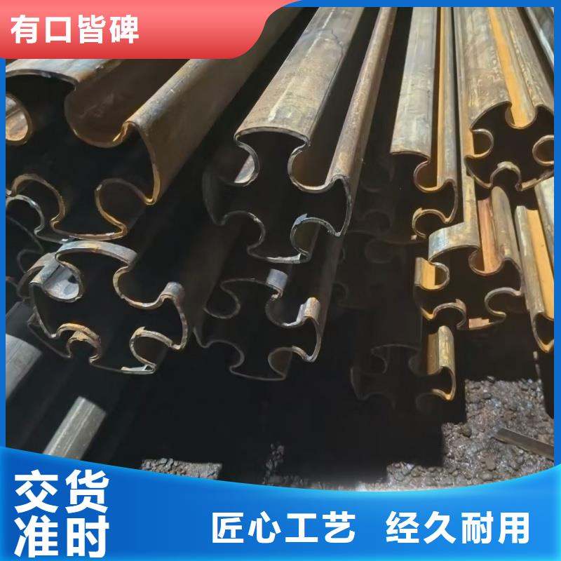 90*104镀锌三角管现货直发供应