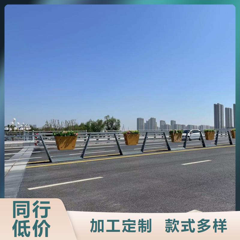防撞桥梁护栏镀锌喷塑防撞栏设计制造销售服务一体