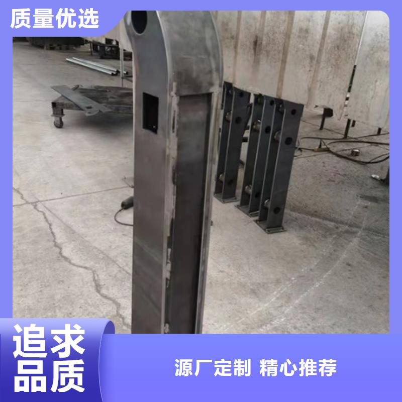 【中央分隔栏】防撞护栏厂家【 1LED灯光护栏注重细节】