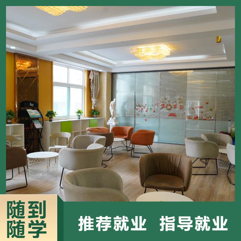 高中暑假班艺术学校实操教学